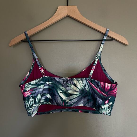 Lolë Tanami Bikini Top in Fiji Island Rainforest Size XL‎ Blue Green Pink Floral - Picture 8 of 14